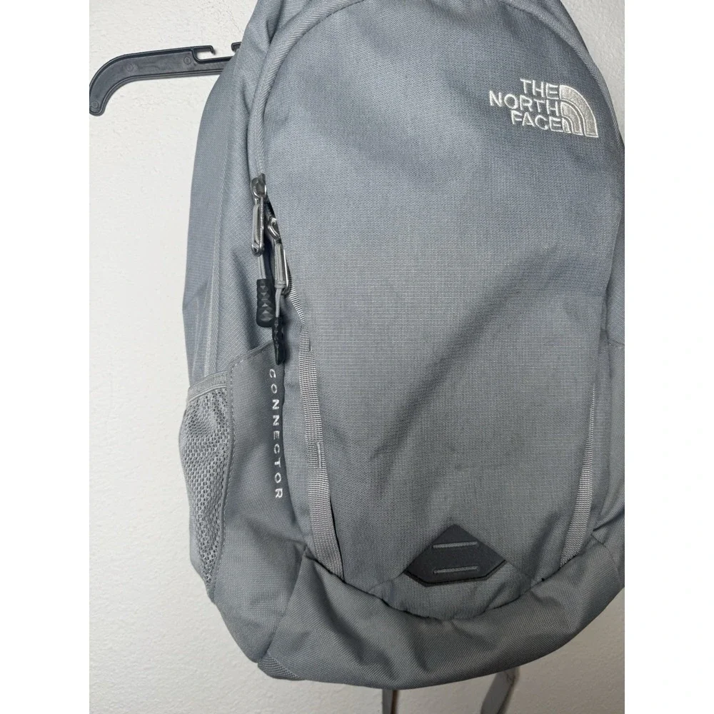 The North Face Connector Flex Vent Gray  Backpack‎ Hiking School Commute Travel